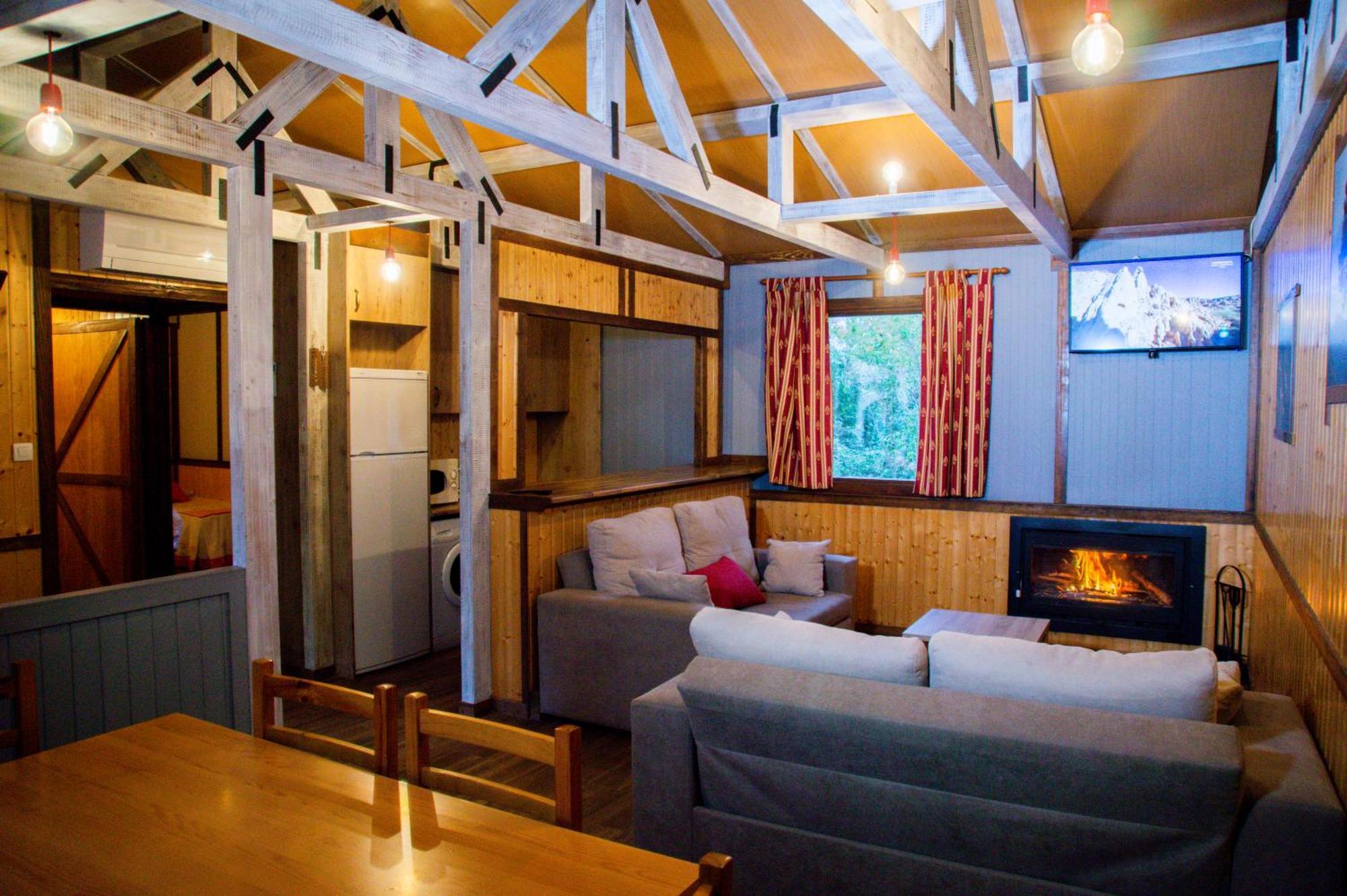 Casas Rurales Vado Del Rio Tus Cortijo Prados Ngoại thất bức ảnh